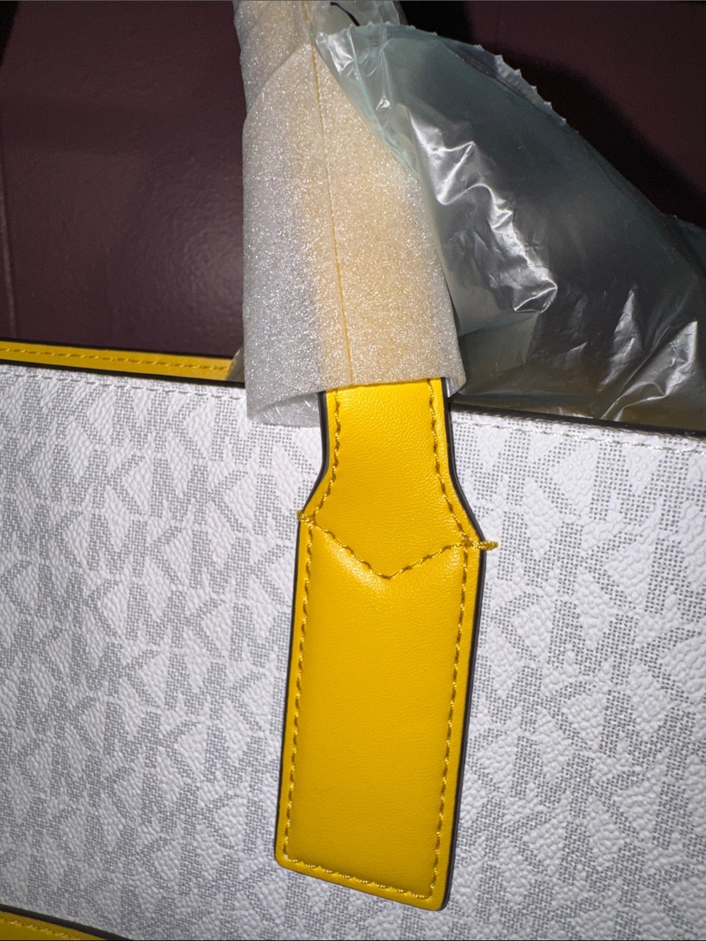 NWT Michael Kors White and Yellow Logo Tote - Picture 4 of 5